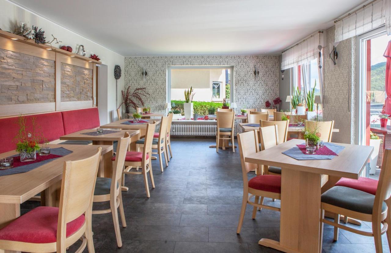 Hotel-Restaurant-Weingut Kapellenhof كلوتن المظهر الخارجي الصورة